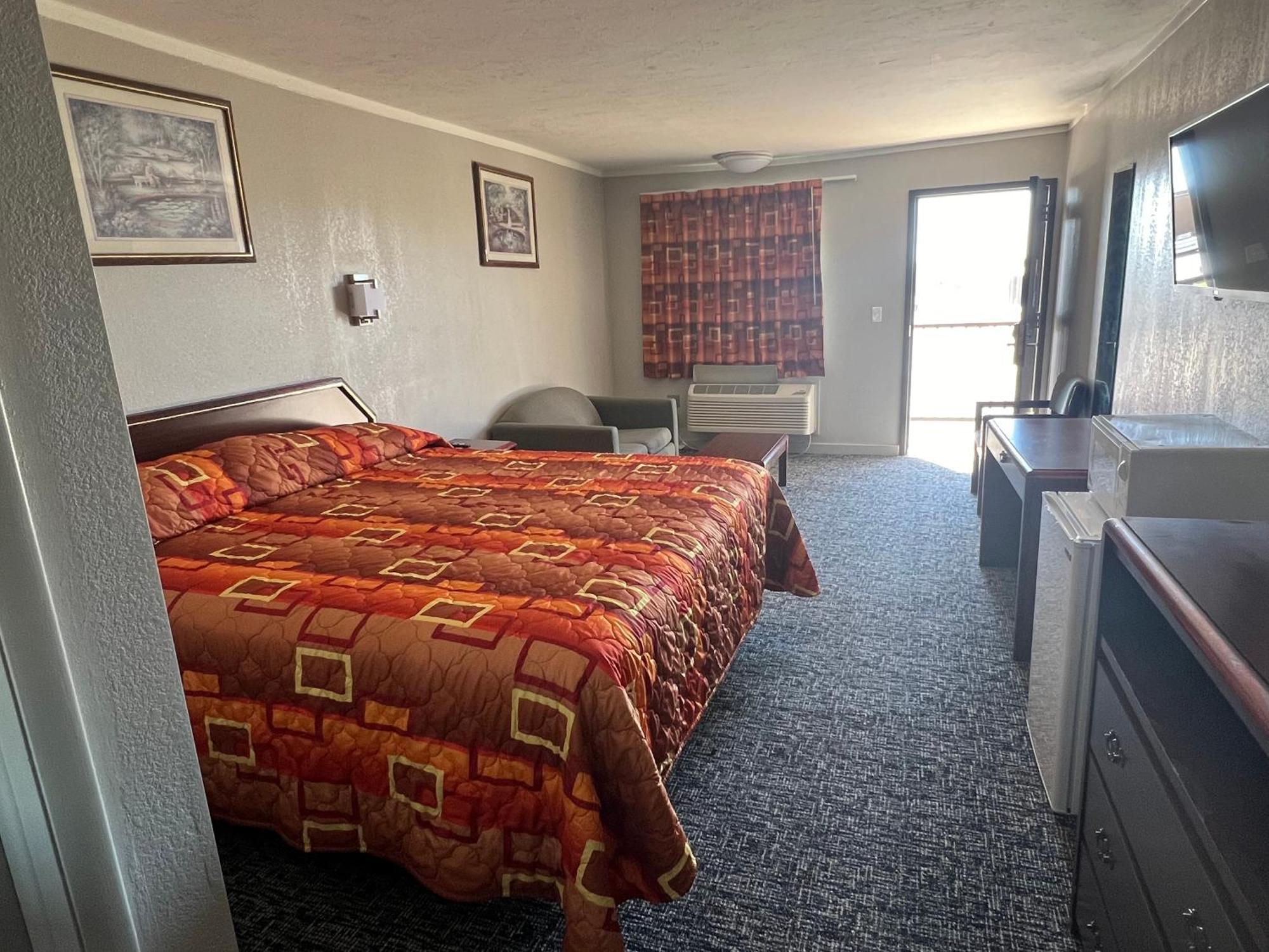 Hotel 81 El Reno Ngoại thất bức ảnh